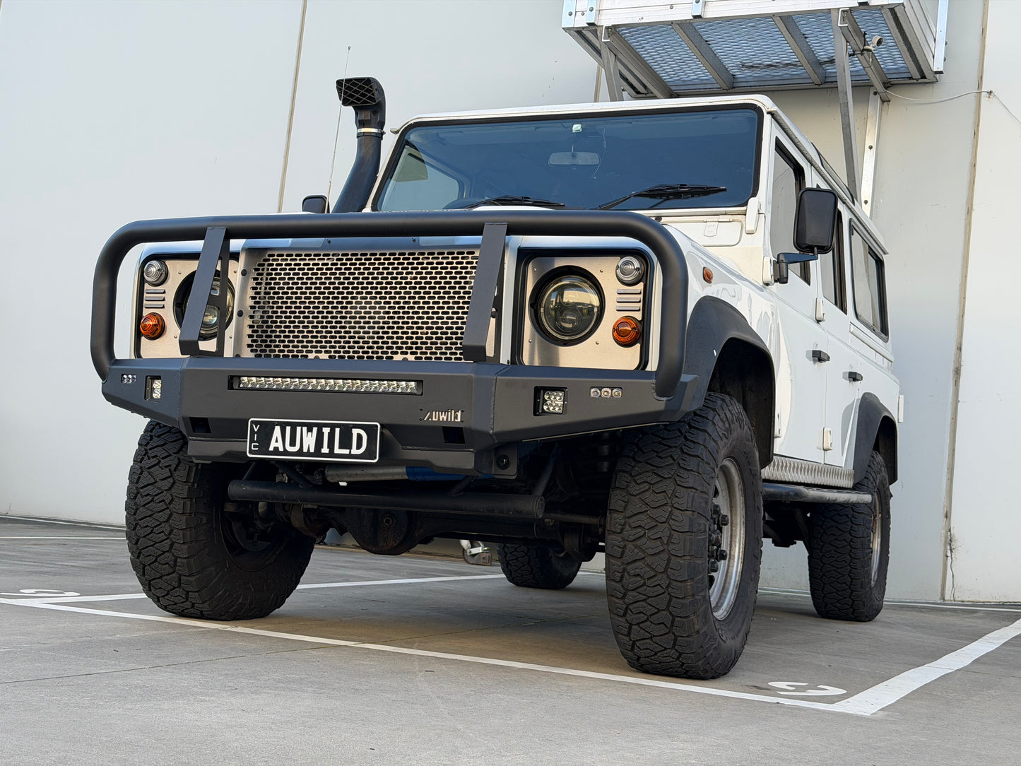 Bull Bar Fits Land Rover Defender-Pre-Order